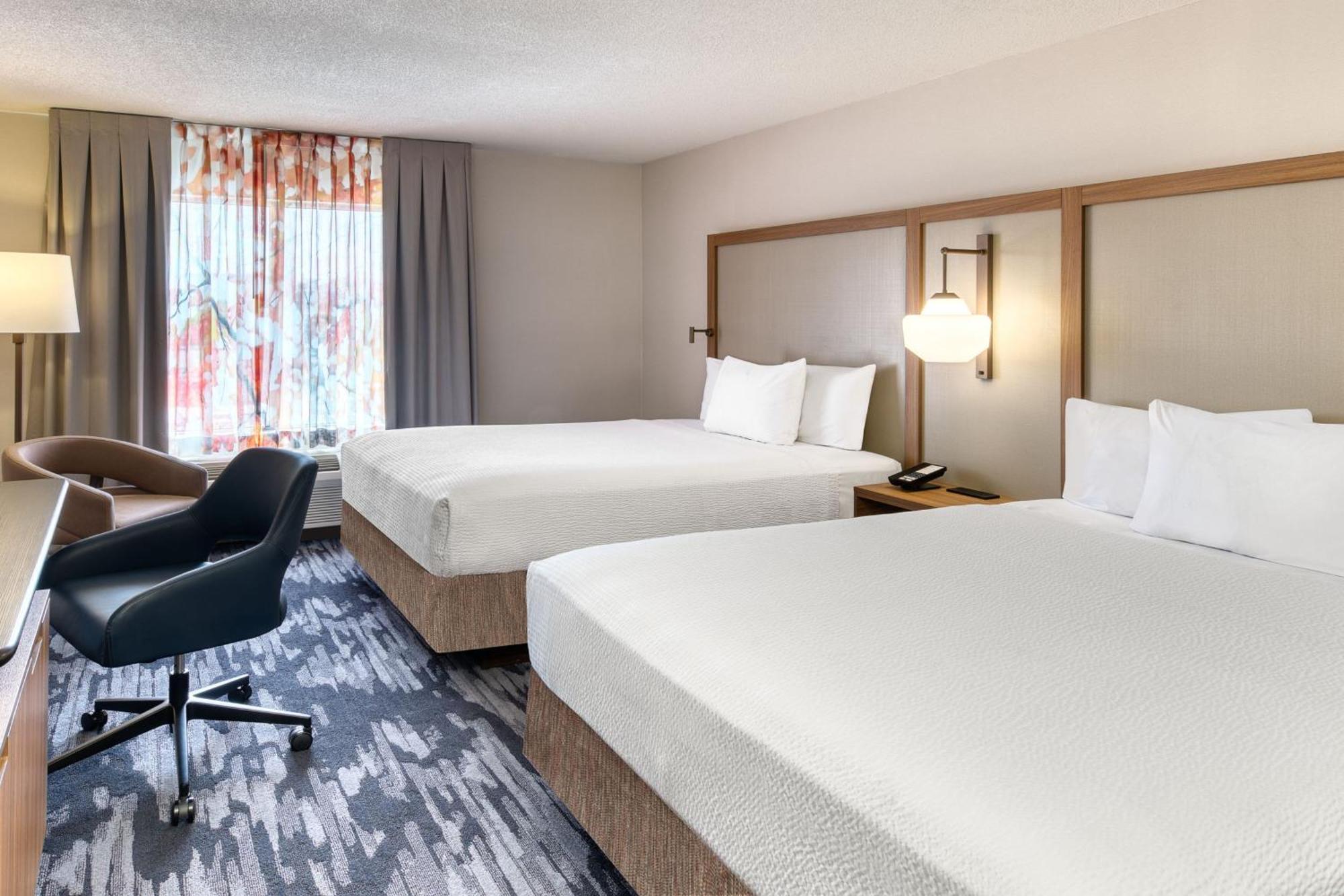 Fairfield & By Marriott Toronto Hotel Brampton