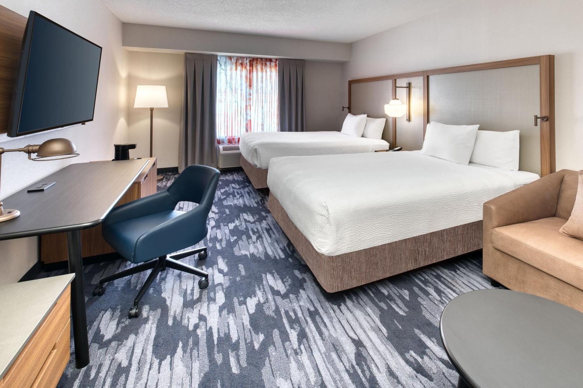 Hotel Fairfield & By Marriott Toronto